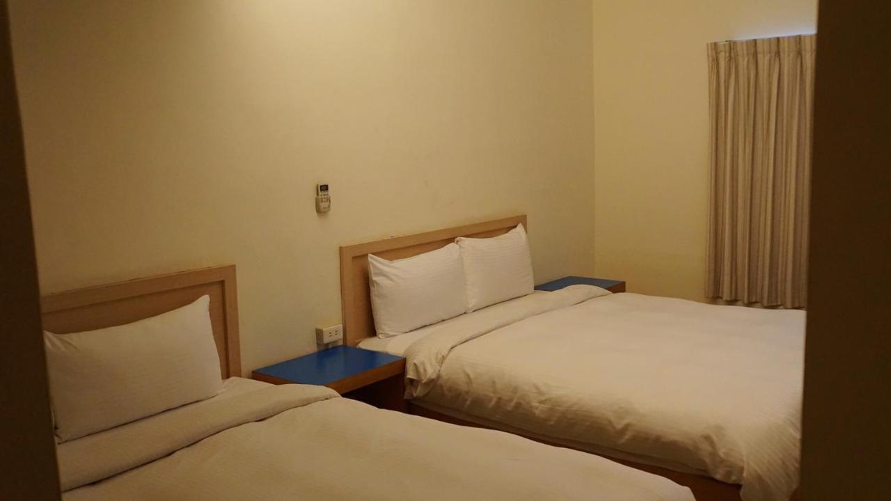Hwa Hong Hotel Kaohsiung Exterior photo