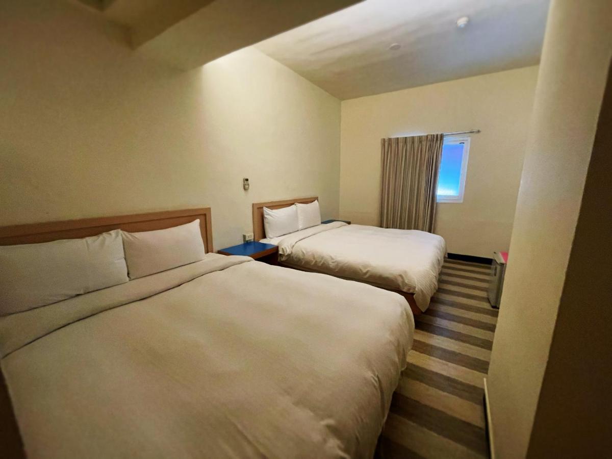 Hwa Hong Hotel Kaohsiung Exterior photo